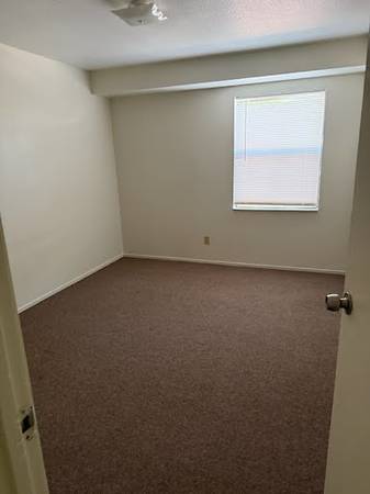 2BR/1BA Duplex · Oakland photo 5