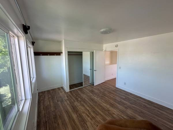 Fully Furnished - Beautiful Country Club Inlaw Unit - Foundation photo 2