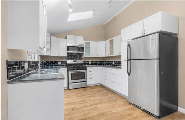 3BR/2BA Single Family House on Redwood Dr · Felton photo 4