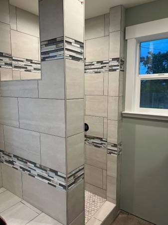 3BR/2BA Apartment · Windsor photo 5