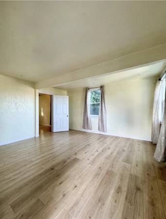 2BR/1BA Single Family House on Santa Clara St · Vallejo photo 2