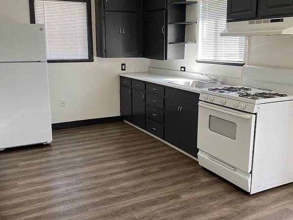 0BR/1BA Apartment on Plaza Dr · Santa Rosa