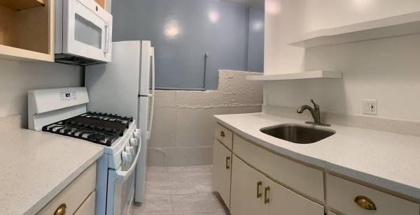 0BR/1BA In Law Adu · Richmond photo 3