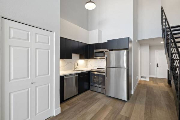 Lofts on Andersen Drive · San Rafael photo 3