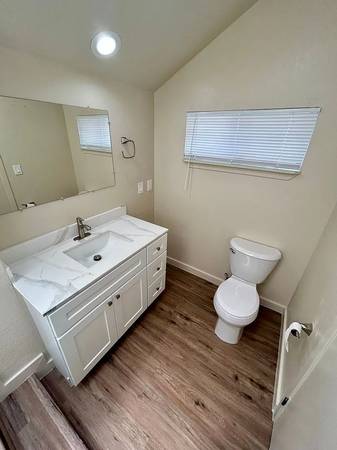 1BR/1BA Single Family House on Chestnut St Unit 1714 Chestnut St. · Oakland photo 4