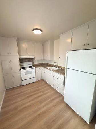 1515 Webster St- Furnished Rooms For Rent photo 3