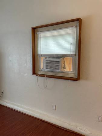 0BR/1BA In-Law · Pittsburg photo 2