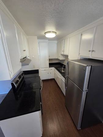 245 W California Ave photo 2