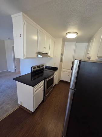 245 W California Ave