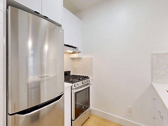 1364 Broadway, San Francisco, CA 94109 photo 5