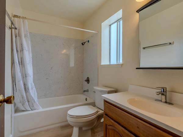 Apartments on Lisbon St · Daly City photo 5