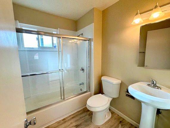 1511 Gough St photo 5