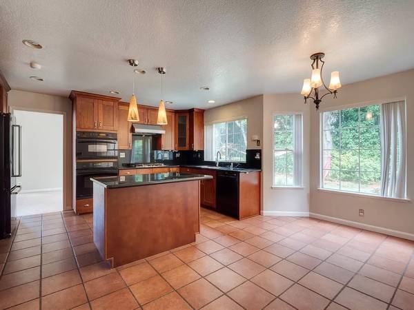 1299 Cuernavaca Circulo Mountain View, CA 94040 photo 5