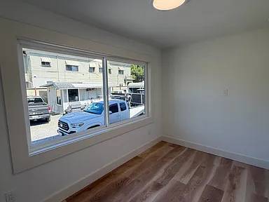 2BR/1BA Apartment on Martin Luther King Jr Way · Oakland photo 4