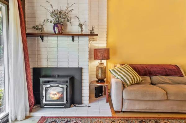 1BR/1BA Condo on Kings Hwy · Boulder Creek photo 4