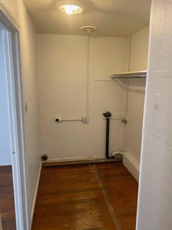 0BR/1BA Apartment · Deer Park photo 5