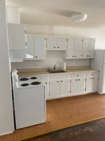 0BR/1BA Apartment · Deer Park photo 3