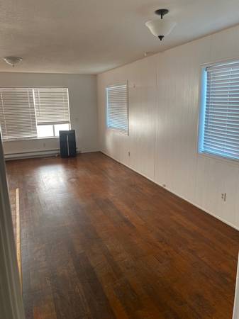 0BR/1BA Apartment · Deer Park photo 4