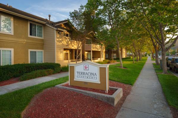 1BR/1BA Apartment · Morgan Hill photo 4