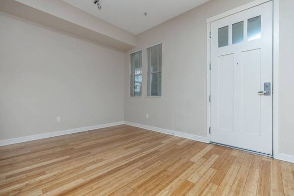 Apartments on San Pablo Avenue · Emeryville photo 5