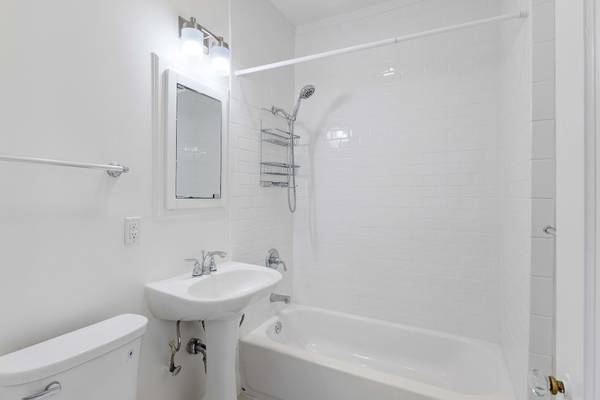 0BR/1BA Apartment · San Francisco photo 2