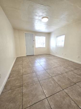 1BR/1BA Single Family House · San Leandro photo 3
