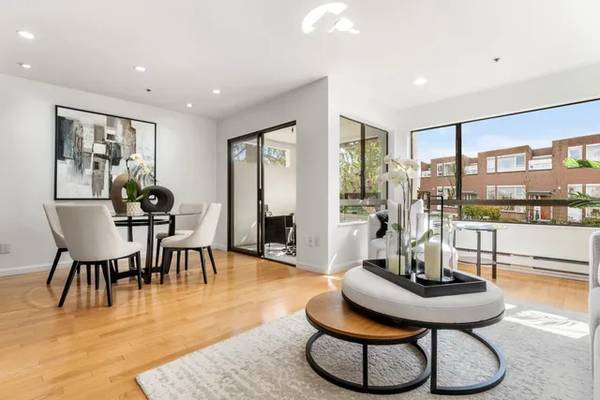 Condos on Sheridan Avenue · Palo Alto photo 3
