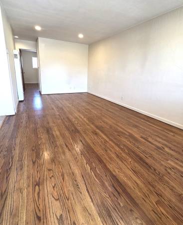 2BR/1BA Duplex · Alameda photo 2