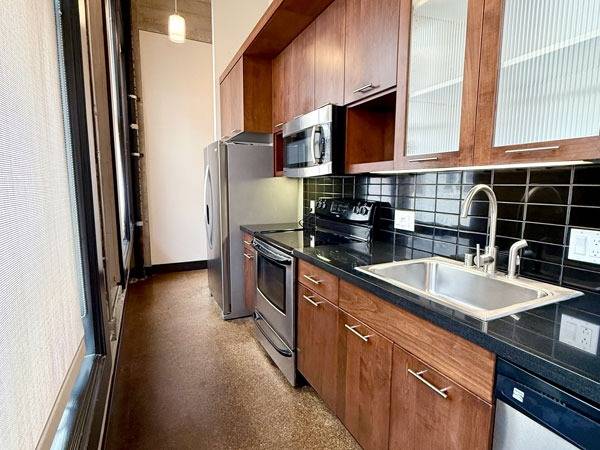 Apartments on S First St · San Jose photo 4