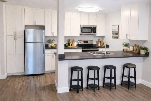 Apartments on Paseo Padre Pkwy · Fremont photo 3