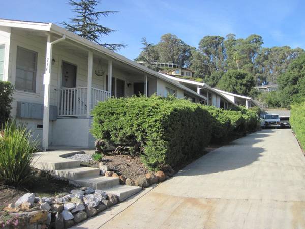 Apartments on High St Unit Unit 9 · Santa Cruz photo 2