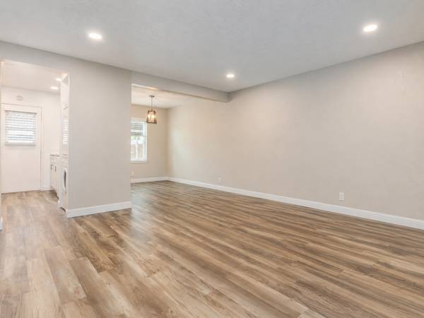 2BR/2BA Condo · Concord photo 2