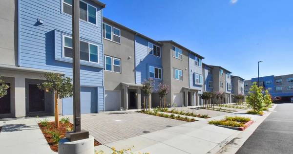 1BR/1BA Apartment on W. 10st · Pittsburg photo 2