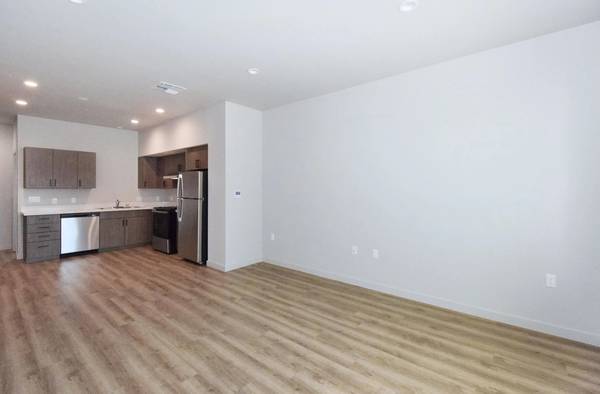1BR/1BA Apartment on W. 10st · Pittsburg photo 4
