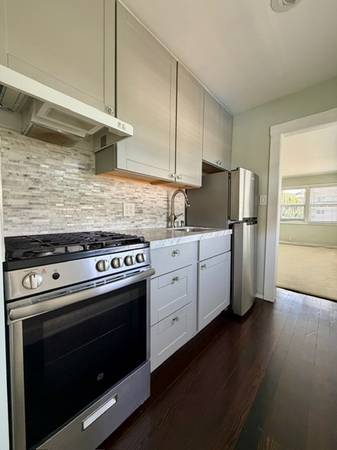 1BR/1BA Apartment on High Street Oakland Ca Usa · Oakland photo 5