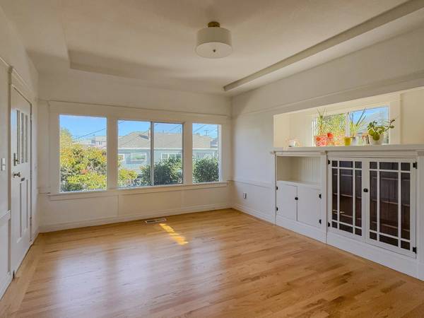 3BR/1BA Single Family House on Rosedale Ave · Oakland photo 5