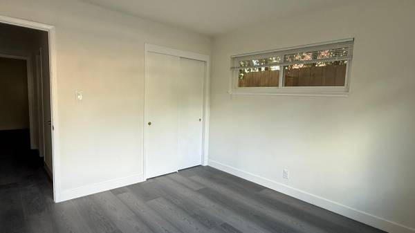 2BR/1BA Apartment on Sacramento St · Berkeley photo 4