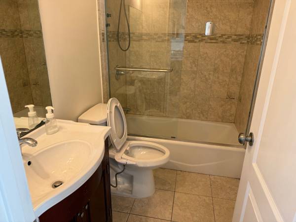 2BR/1BA In Law Adu on Vernon St Near Sargent St · Daly City photo 3