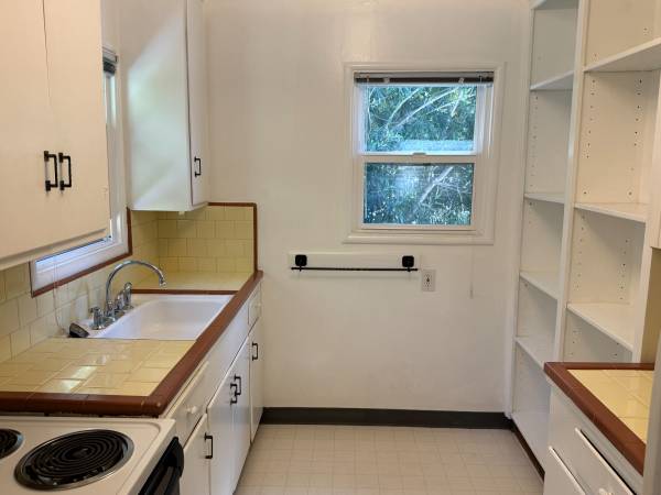 1BR/1BA Apartment on Terrace Court - 27 A · Los Gatos
