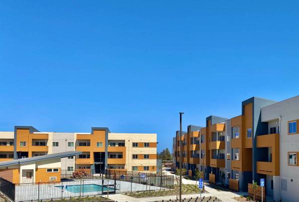 3BR/2BA Apartment on Willow Pass Road · Pittsburg