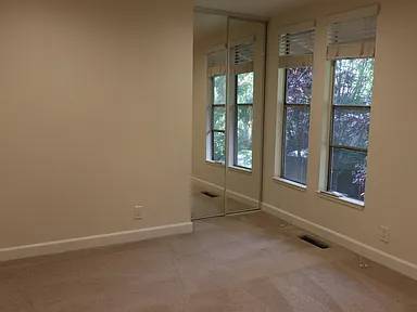 2BR/2BA Townhouse on Red Oak Dr W · Sunnyvale photo 5