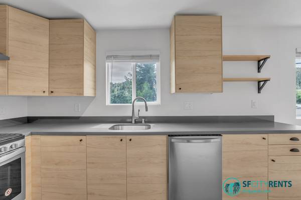 Apartments on Canyon Rd · Redwood City