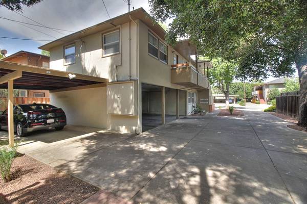 0BR/1BA Apartment on Waverley Street · Menlo Park photo 3