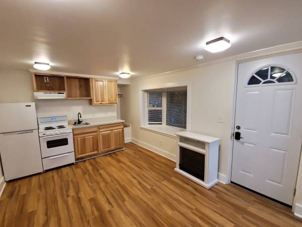 0BR/1BA Apartment · Guerneville photo 5