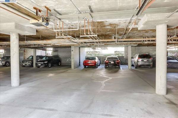 3BR/3BA Condo · Fremont photo 5