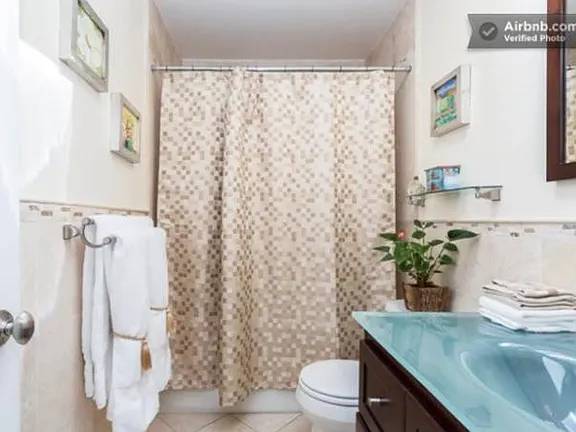 2BR/1BA Apartment on Steiner St · San Francisco photo 5