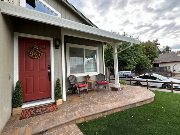 904 Bond Pl Windsor, CA 95492 photo 3