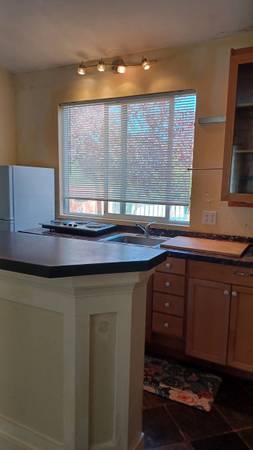 1BR/1BA Apartment · Healdsburg photo 3