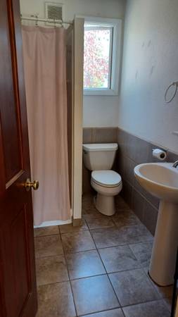 1BR/1BA Apartment · Healdsburg photo 2