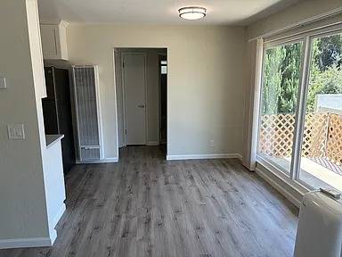 1BR/1BA Apartment on Park Dr Unit Unit · Mountain View photo 3